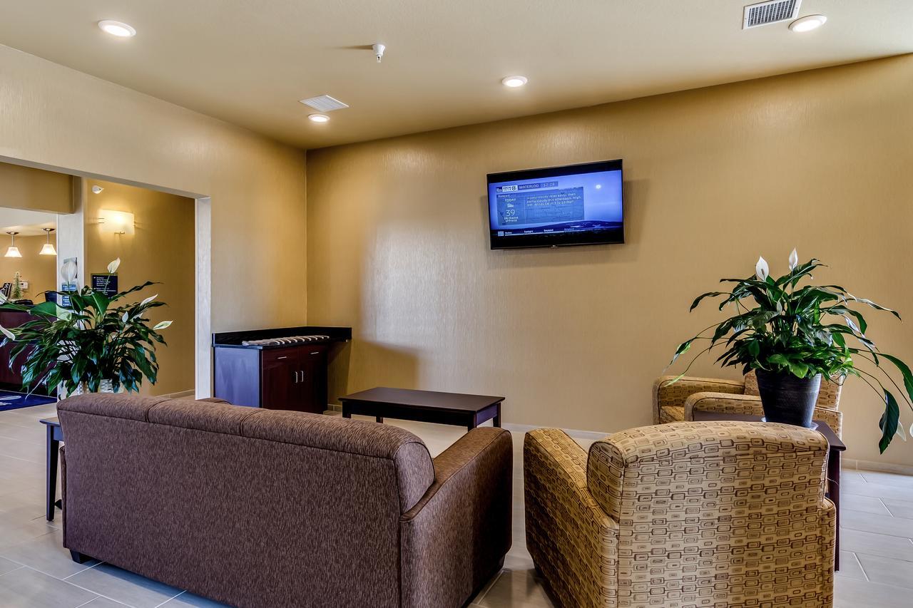 Cobblestone Inn & Suites - Waverly Luaran gambar