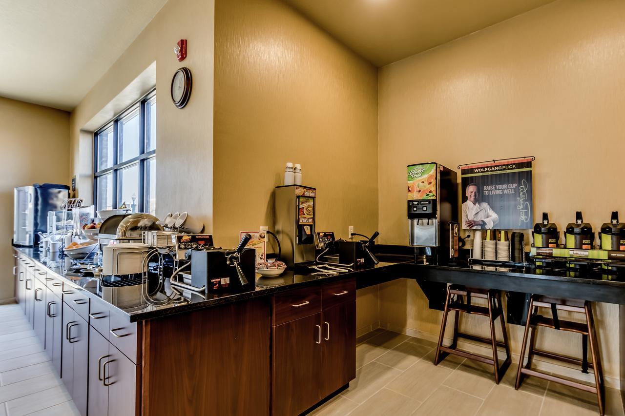 Cobblestone Inn & Suites - Waverly Luaran gambar